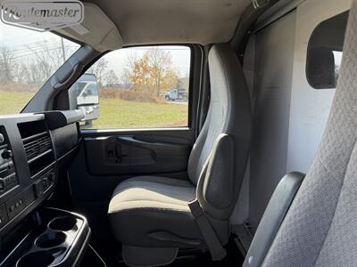 2015 Chevrolet Express 3500 10' KUV - Photo 32 - Mount Joy, PA 17552