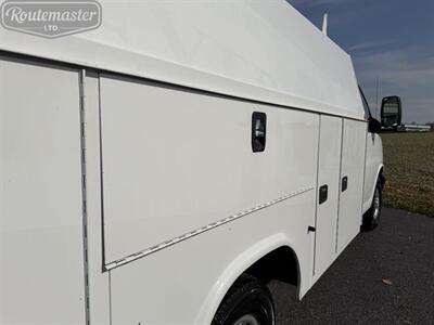 2015 Chevrolet Express 3500 10' KUV - Photo 22 - Mount Joy, PA 17552
