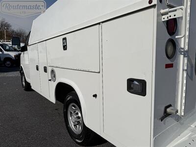 2015 Chevrolet Express 3500 10' KUV - Photo 9 - Mount Joy, PA 17552