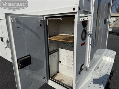 2015 Chevrolet Express 3500 10' KUV - Photo 10 - Mount Joy, PA 17552