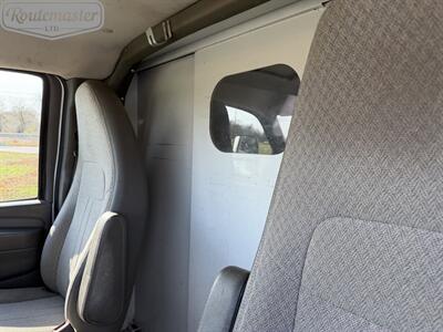 2015 Chevrolet Express 3500 10' KUV - Photo 33 - Mount Joy, PA 17552