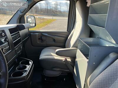 2015 Chevrolet Express 3500 Cargo   - Photo 16 - Mount Joy, PA 17552