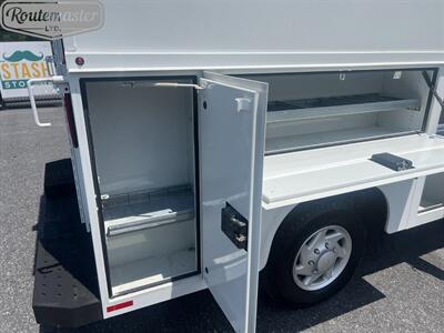2022 Ford E-Series Van E-350 10' Utility   - Photo 10 - Mount Joy, PA 17552