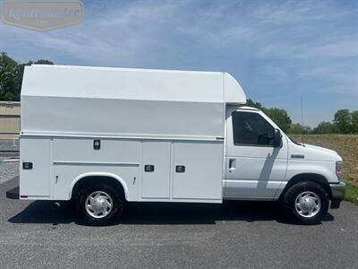 2022 Ford E-Series Van E-350 10' Utility   - Photo 5 - Mount Joy, PA 17552