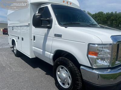 2022 Ford E-Series Van E-350 10' Utility   - Photo 3 - Mount Joy, PA 17552