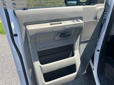 2022 Ford E-Series Van E-350 10' Utility   - Photo 18 - Mount Joy, PA 17552