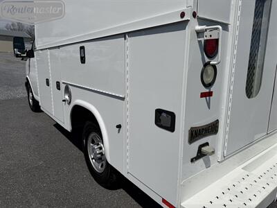 2017 Chevrolet Express 3500 11' KUV   - Photo 31 - Mount Joy, PA 17552