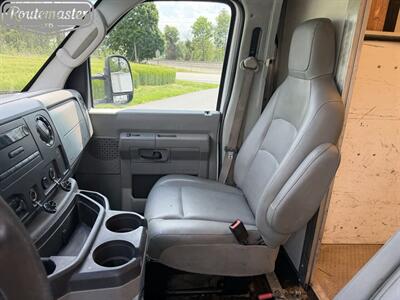 2017 Ford E-Series Van E-450 14' Utility   - Photo 33 - Mount Joy, PA 17552