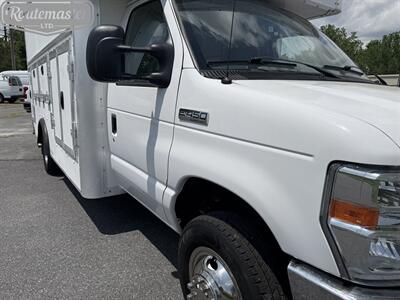 2017 Ford E-Series Van E-450 14' Utility   - Photo 18 - Mount Joy, PA 17552