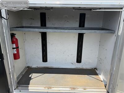 2017 Ford E-Series Van E-450 14' Utility   - Photo 16 - Mount Joy, PA 17552
