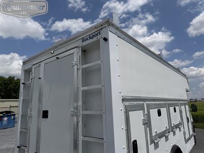 2017 Ford E-Series Van E-450 14' Utility   - Photo 24 - Mount Joy, PA 17552