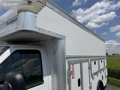 2017 Ford E-Series Van E-450 14' Utility   - Photo 7 - Mount Joy, PA 17552
