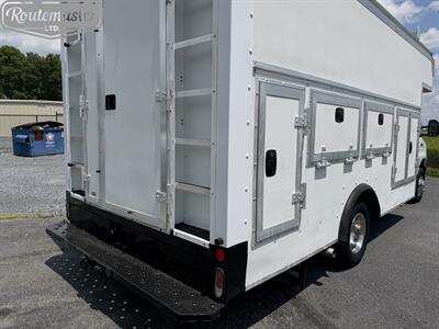 2017 Ford E-Series Van E-450 14' Utility   - Photo 23 - Mount Joy, PA 17552