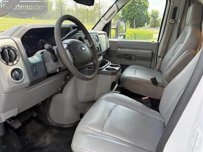 2017 Ford E-Series Van E-450 14' Utility   - Photo 30 - Mount Joy, PA 17552