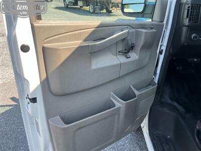 2018 Chevrolet Express 3500 10' KUV   - Photo 25 - Mount Joy, PA 17552