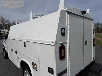 2019 Ford E-Series Van E-350 10' KUV   - Photo 17 - Mount Joy, PA 17552
