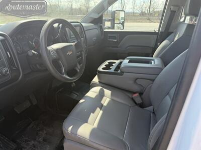 2017 Chevrolet Silverado 3500 8' Open Utility   - Photo 3 - Mount Joy, PA 17552