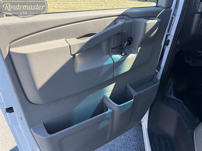 2016 Chevrolet Express 3500 Cargo   - Photo 19 - Mount Joy, PA 17552