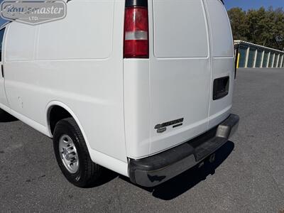 2016 Chevrolet Express 3500 Cargo   - Photo 8 - Mount Joy, PA 17552