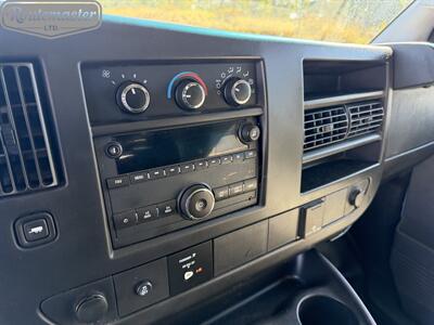 2016 Chevrolet Express 3500 Cargo   - Photo 22 - Mount Joy, PA 17552