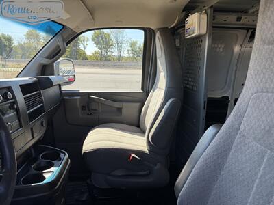 2016 Chevrolet Express 3500 Cargo   - Photo 21 - Mount Joy, PA 17552
