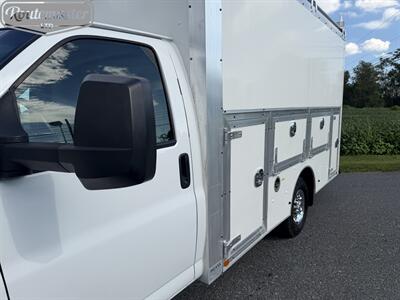 2022 Chevrolet Express 3500 12' Utility   - Photo 5 - Mount Joy, PA 17552