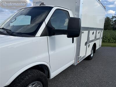 2022 Chevrolet Express 3500 12' Utility   - Photo 3 - Mount Joy, PA 17552