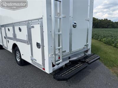 2022 Chevrolet Express 3500 12' Utility   - Photo 9 - Mount Joy, PA 17552