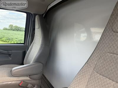 2022 Chevrolet Express 3500 12' Utility   - Photo 19 - Mount Joy, PA 17552