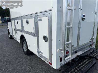 2022 Chevrolet Express 3500 12' Utility   - Photo 10 - Mount Joy, PA 17552