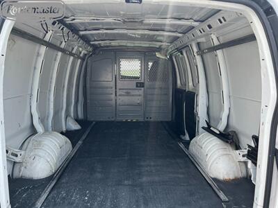 2011 Chevrolet Express 2500 Cargo   - Photo 11 - Mount Joy, PA 17552