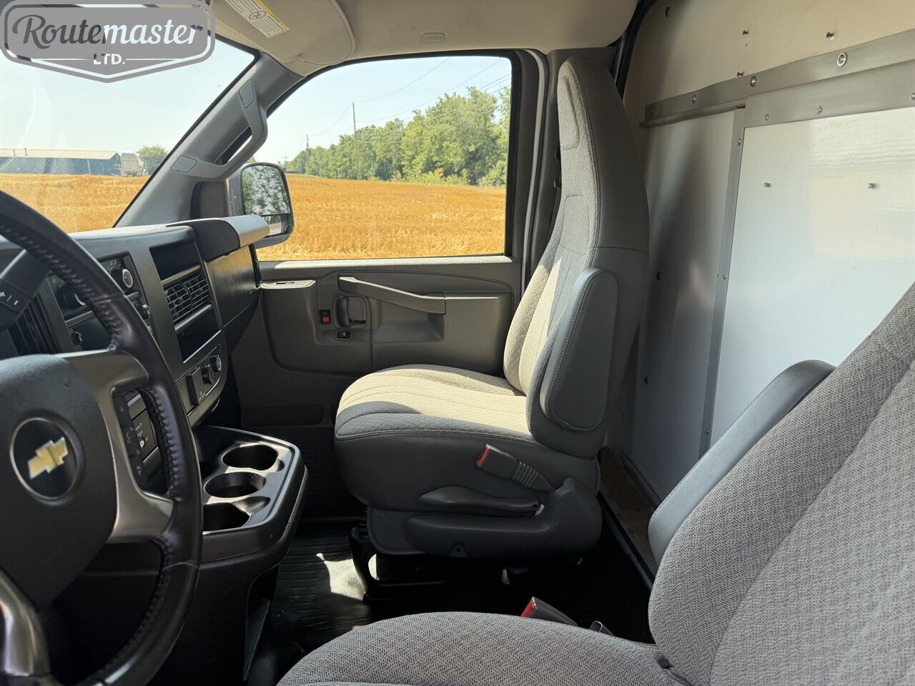 2019 Chevrolet Express 3500 12' Utility - Photo 20 - Mount Joy, PA 17552