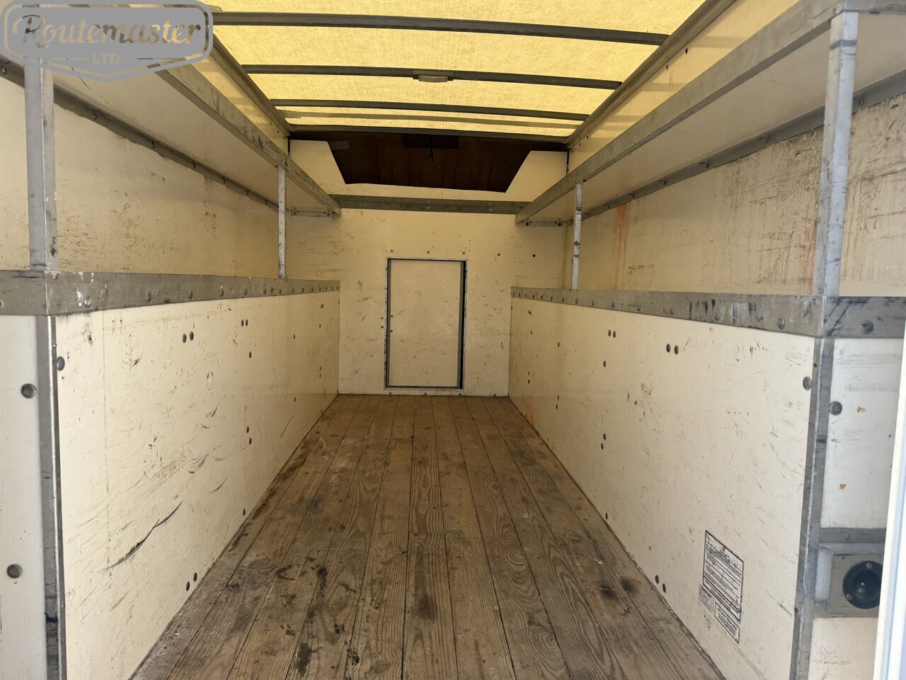2019 Chevrolet Express 3500 12' Utility - Photo 11 - Mount Joy, PA 17552