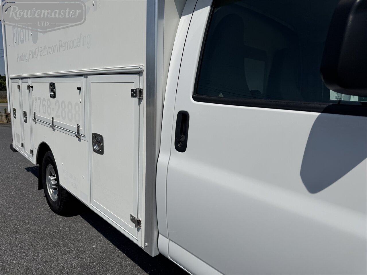 2019 Chevrolet Express 3500 12' Utility - Photo 31 - Mount Joy, PA 17552