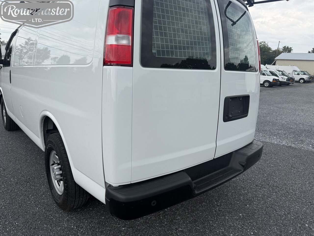 2020 Chevrolet Express 2500 Cargo - Photo 4 - Mount Joy, PA 17552