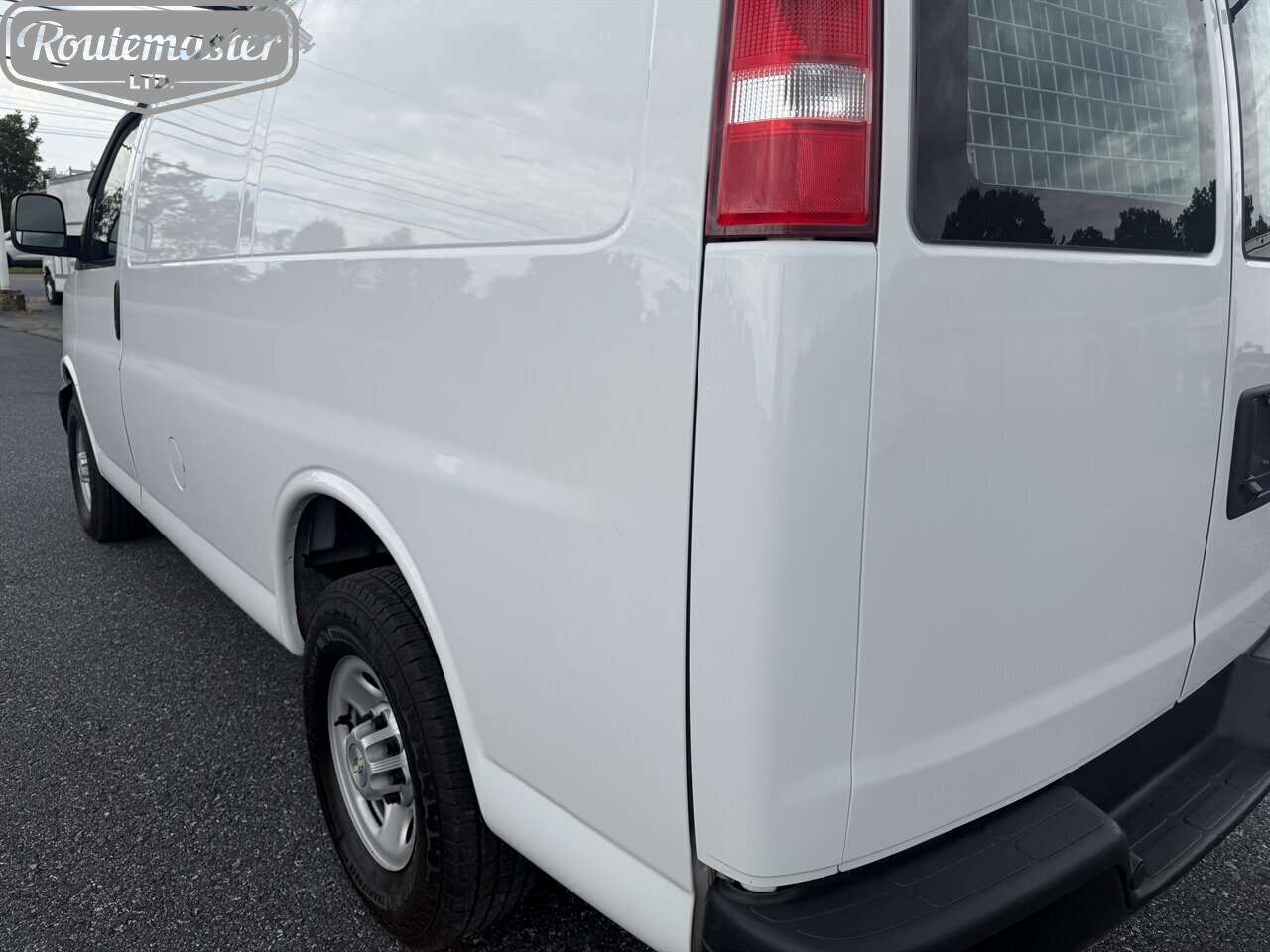 2020 Chevrolet Express 2500 Cargo - Photo 5 - Mount Joy, PA 17552