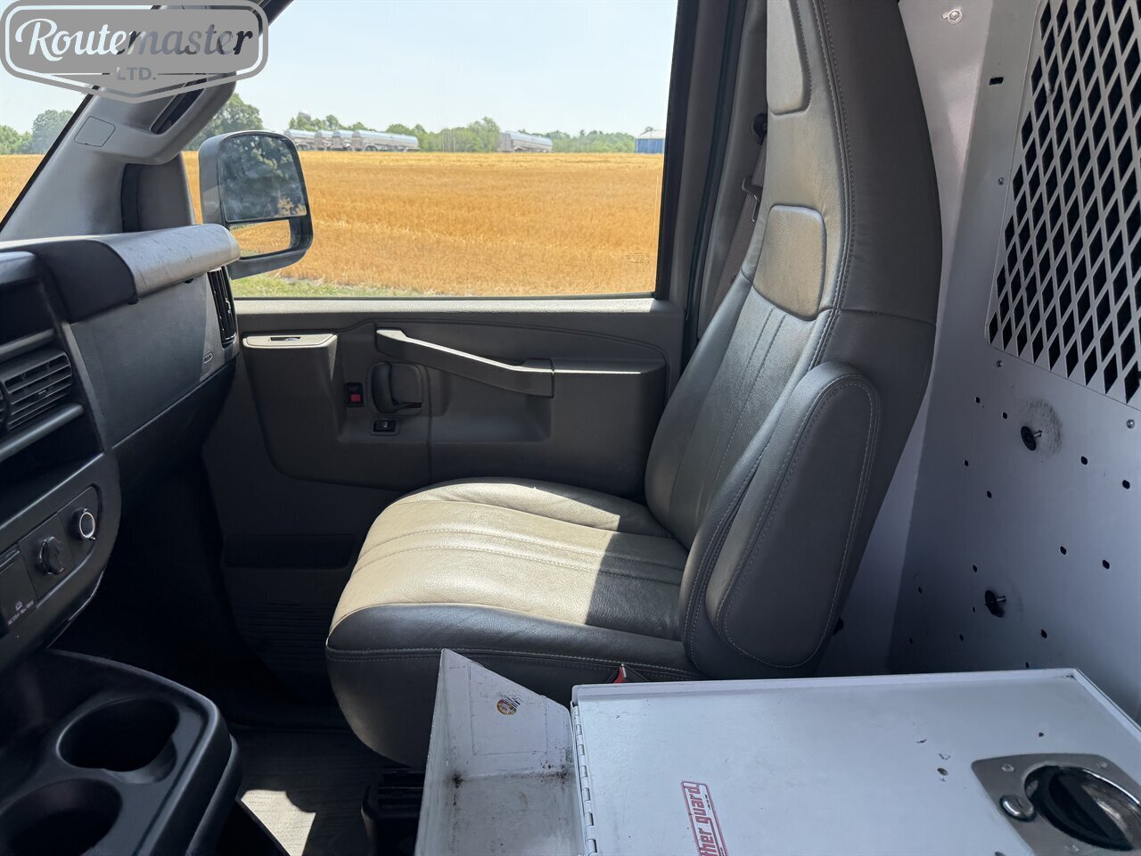2017 GMC Savana 3500 Cargo - Photo 19 - Mount Joy, PA 17552