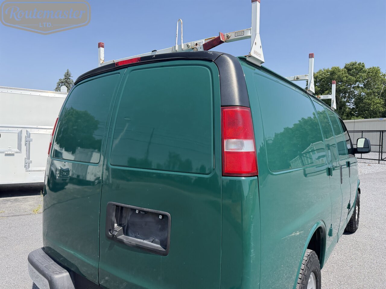 2017 GMC Savana 3500 Cargo - Photo 11 - Mount Joy, PA 17552