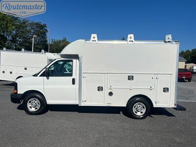 2016 Chevrolet Express 3500 10' Utility   - Photo 6 - Mount Joy, PA 17552