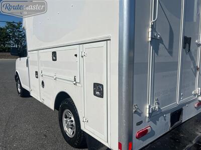 2016 Chevrolet Express 3500 10' Utility   - Photo 9 - Mount Joy, PA 17552