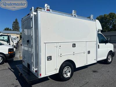 2016 Chevrolet Express 3500 10' Utility   - Photo 29 - Mount Joy, PA 17552