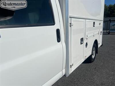 2016 Chevrolet Express 3500 10' Utility   - Photo 5 - Mount Joy, PA 17552