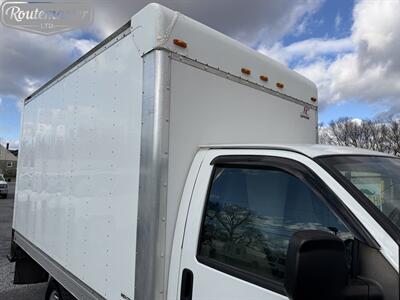 2021 Chevrolet Express 3500 12' Box - Photo 6 - Mount Joy, PA 17552