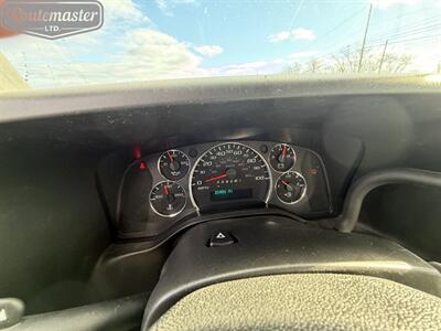 2021 Chevrolet Express 3500 12' Box - Photo 16 - Mount Joy, PA 17552