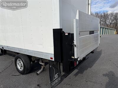 2021 Chevrolet Express 3500 12' Box - Photo 24 - Mount Joy, PA 17552