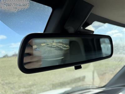 2021 Chevrolet Express 3500 12' Box - Photo 18 - Mount Joy, PA 17552