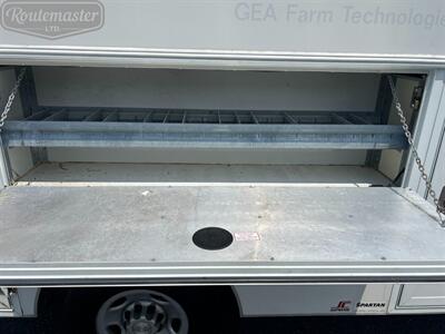 2014 Chevrolet Express 3500 10' Utility   - Photo 34 - Mount Joy, PA 17552