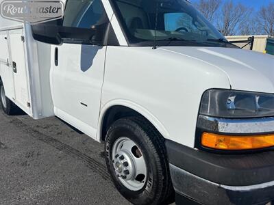 2019 Chevrolet Express 3500 10' Utility   - Photo 36 - Mount Joy, PA 17552