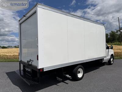 2021 Ford E-Series Van E-350 16' Box - Photo 19 - Mount Joy, PA 17552