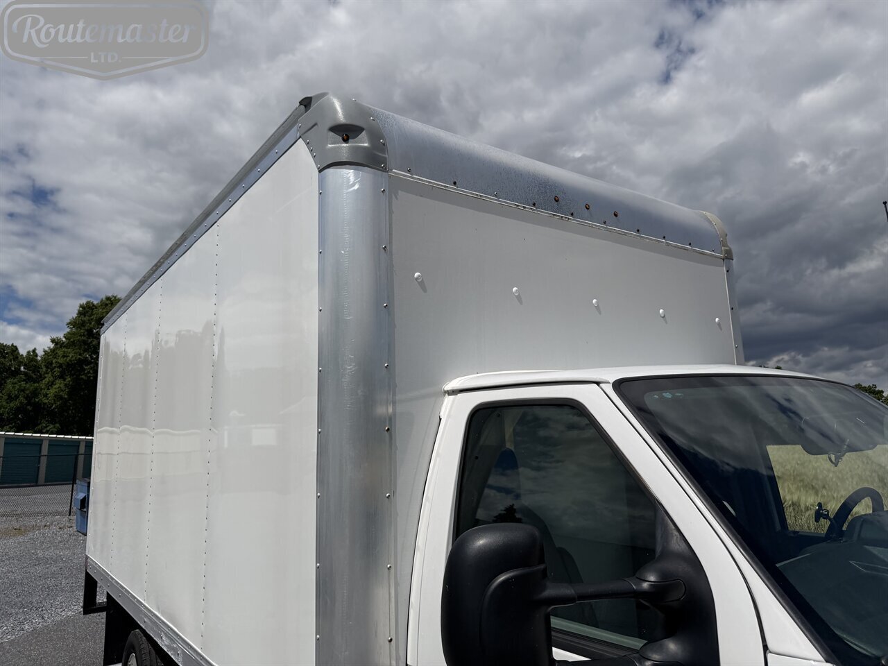 2021 Ford E-Series Van E-350 16' Box - Photo 15 - Mount Joy, PA 17552